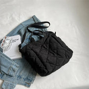Amazing Large Capacity Diaper Bag Zipper Keeps Essentials