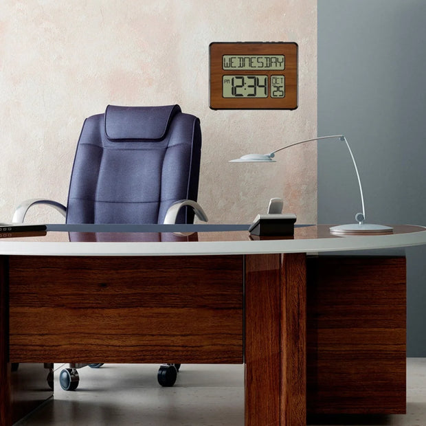 Amazing Digital Clock With Large Display Clear Timekeeping