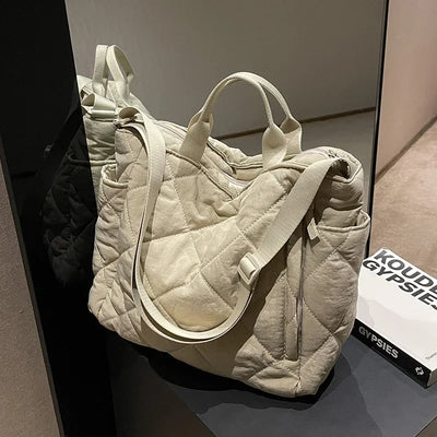 Amazing Large Capacity Diaper Bag Zipper Keeps Essentials